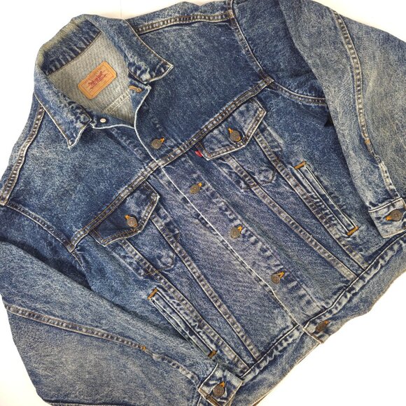 Levi's Jackets & Blazers - VINTAGE LEVIS WOMEN'S SIZE MEDIUM JEAN BLUE DENIM TRUCKER JACKET BUTTON POCKETS